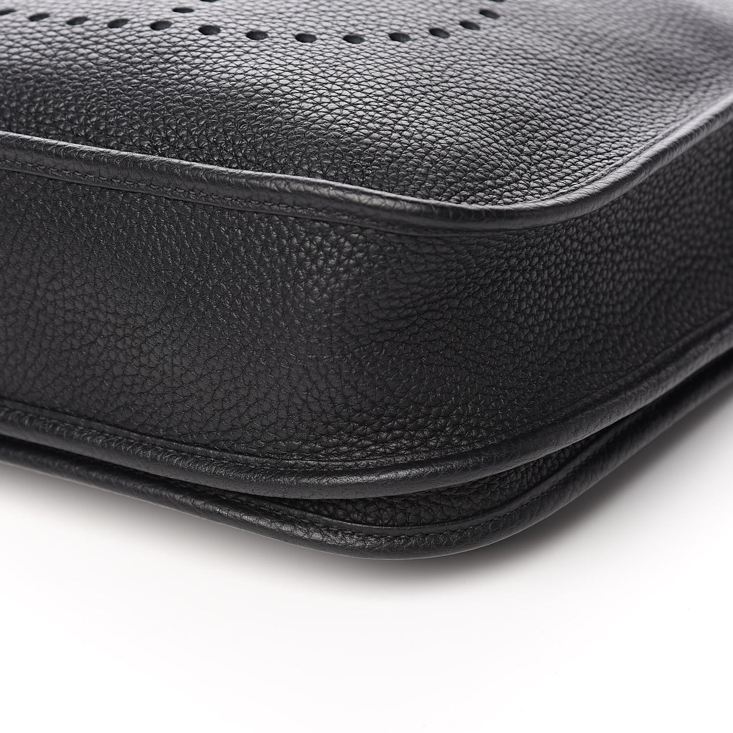 Taurillon Clemence Evelyne III PM Black