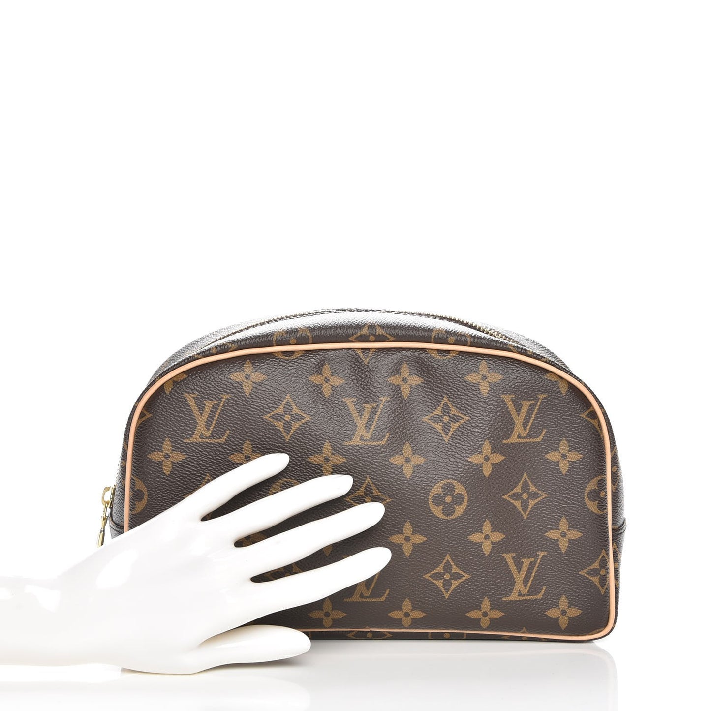 Monogram Toiletry 25
