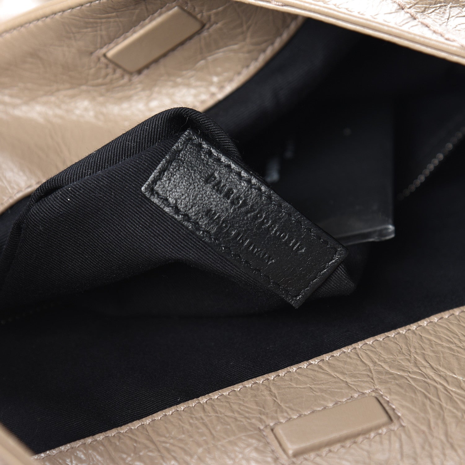 Saint Laurent Crinkled Calfskin Matelasse Monogram Niki Shoulder Bag Light Taupe 7 of 13