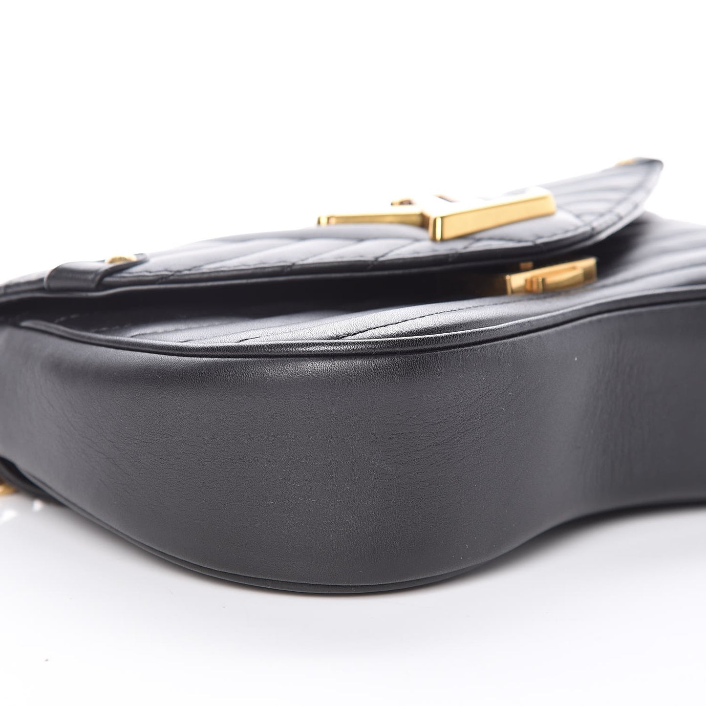 Calfskin New Wave Chain PM Black