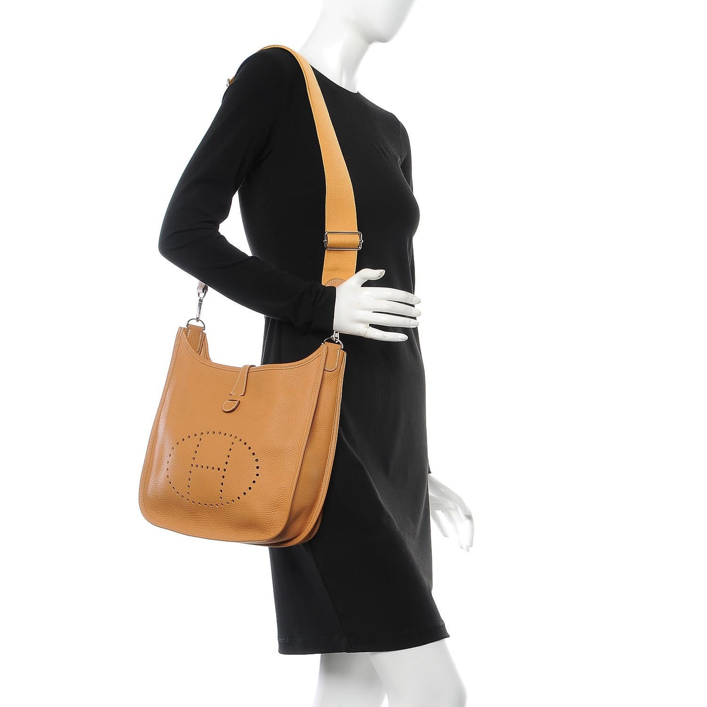 Taurillon Clemence Evelyne III GM Sable