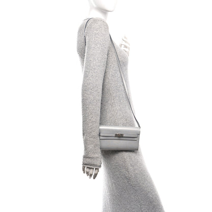 Hermes Metallic Chevre Chamkilight Kelly Wallet To Go Argent 3 of 25