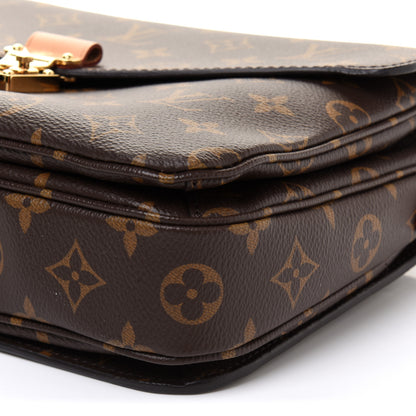 Louis Vuitton Monogram Pochette Metis 11 of 12