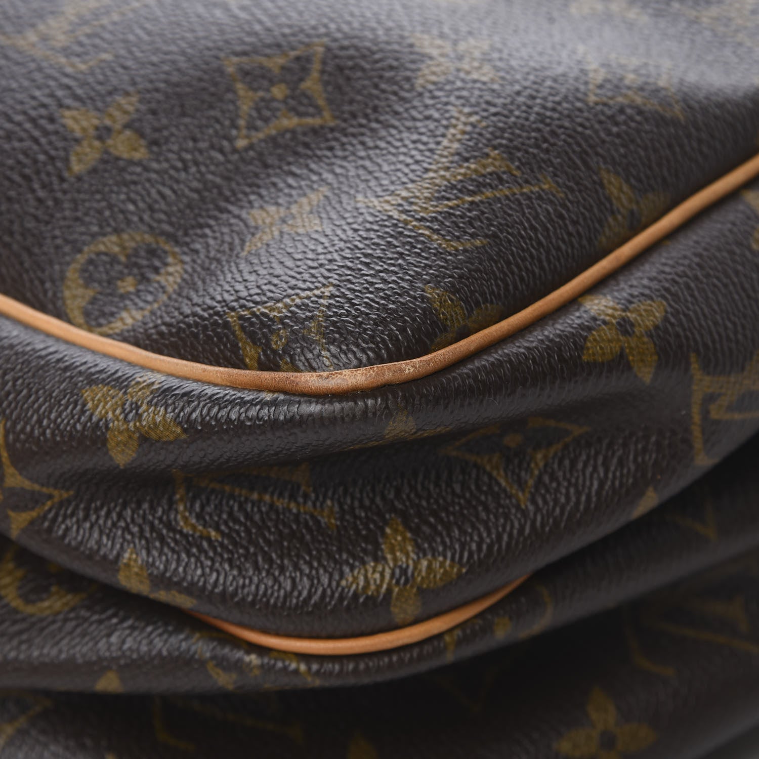 Louis Vuitton Monogram Reporter GM 12 of 20