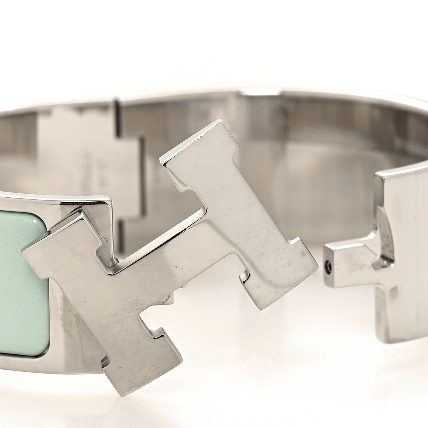 Enamel Wide Clic Clac H Bracelet PM Vert Argile