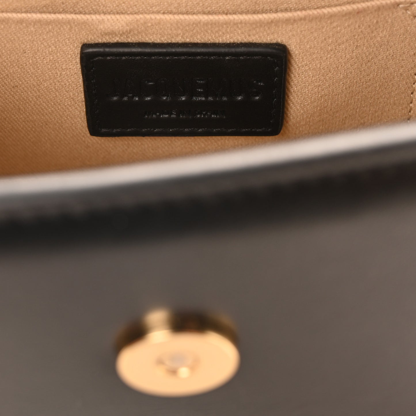 Smooth Calfskin Le Chiquito Noeud Black
