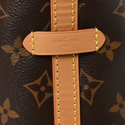 Louis Vuitton Monogram Carryall MM 7 of 10
