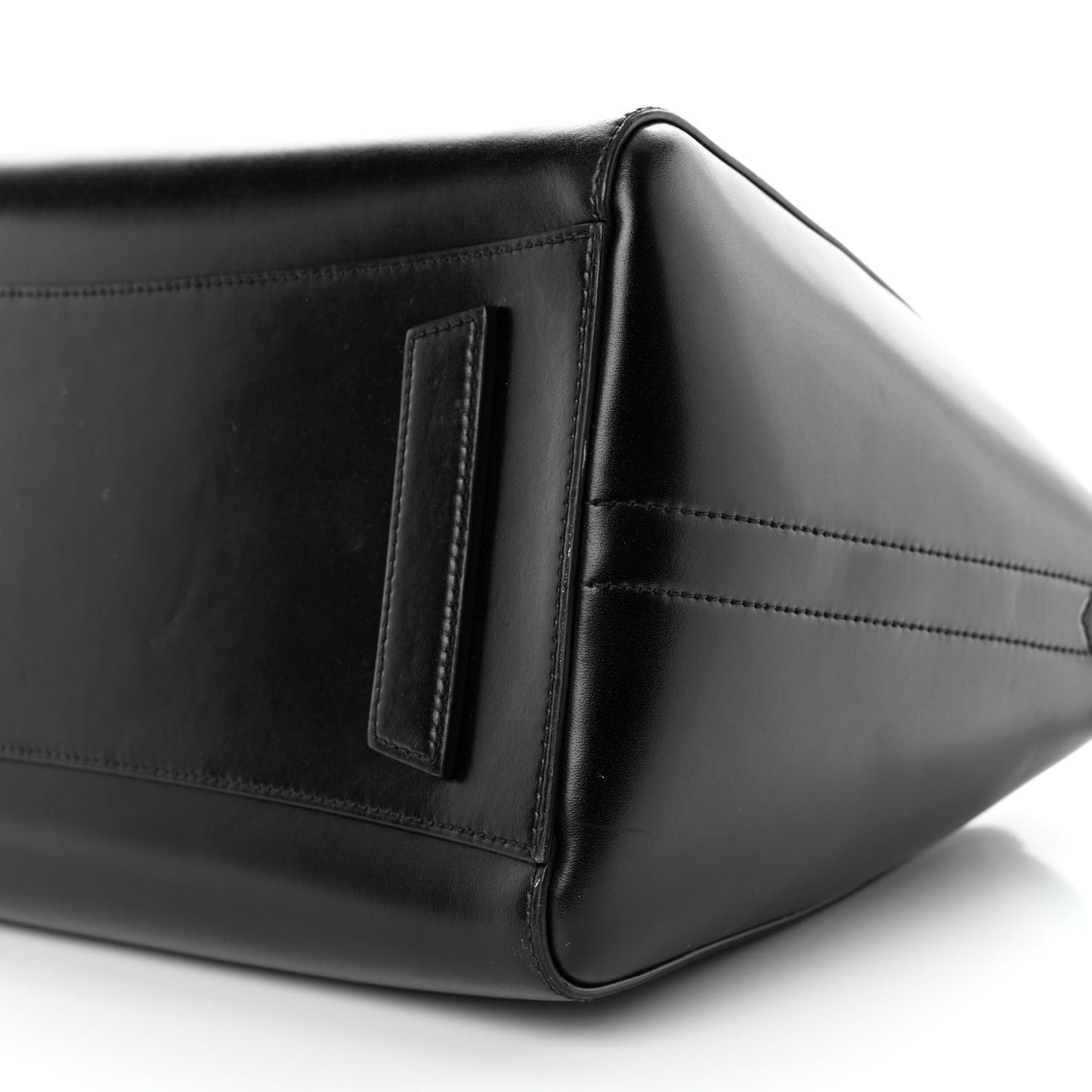 Shiny Lord Calfskin Medium Antigona Black