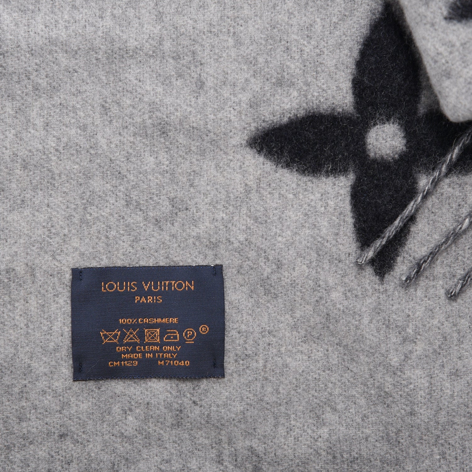 Louis Vuitton Cashmere Monogram Reykjavik Scarf Black 3 of 3