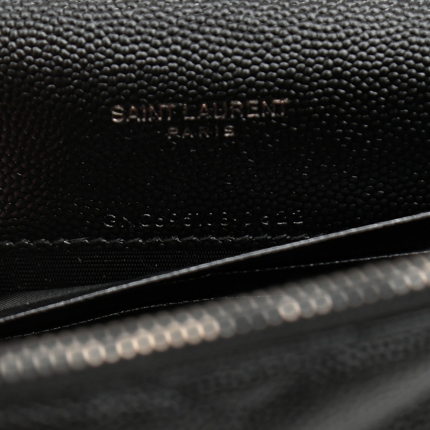 Saint Laurent Grain De Poudre Matelasse Chevron Monogram Monochrome Envelope Chain Wallet Black 6 of 7