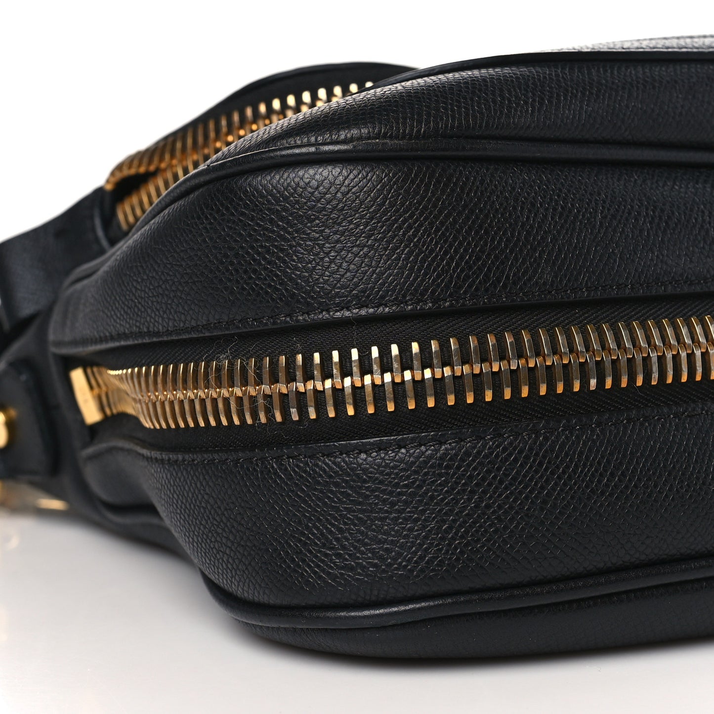 Pebbled Calfskin Medium Jennifer Black