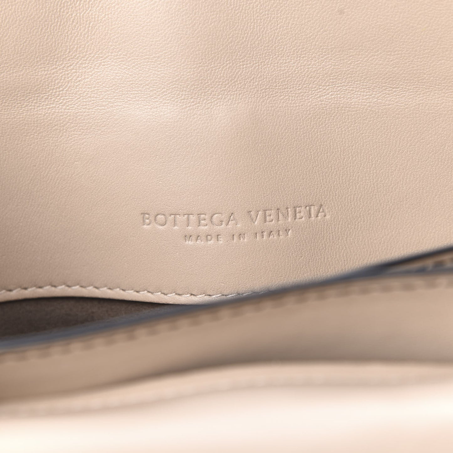 Nappa Medium Piazza Bag Mink