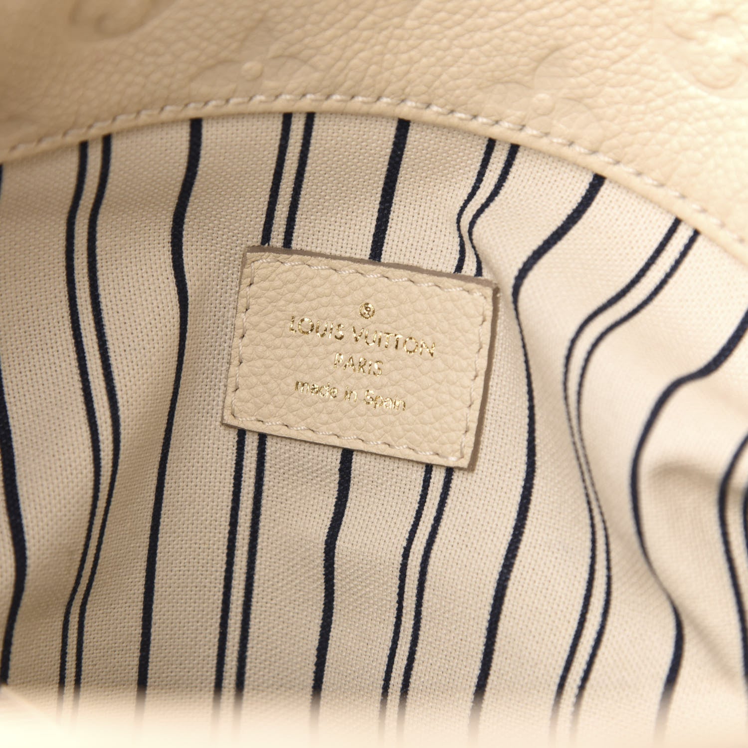 Louis Vuitton Empreinte Artsy MM Neige 6 of 10
