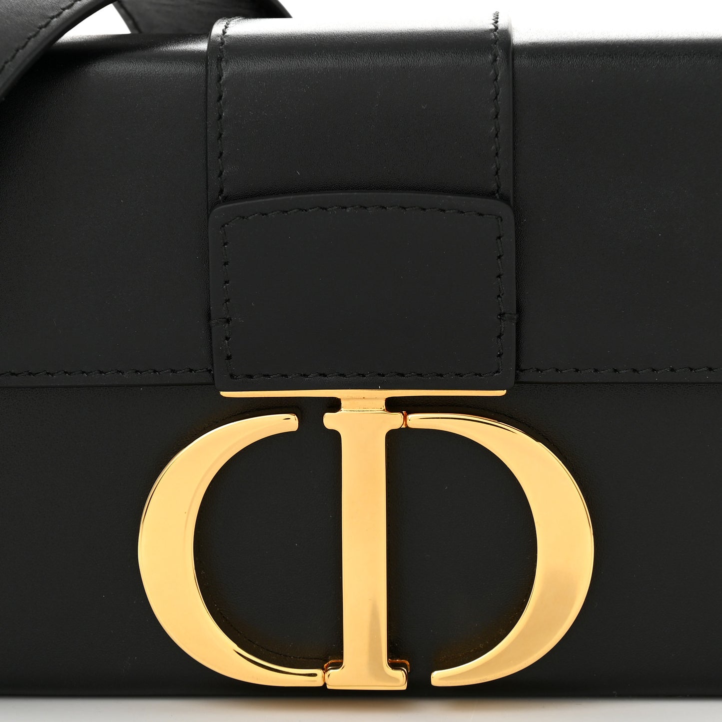 Box Calfskin 30 Montaigne Box Bag Black