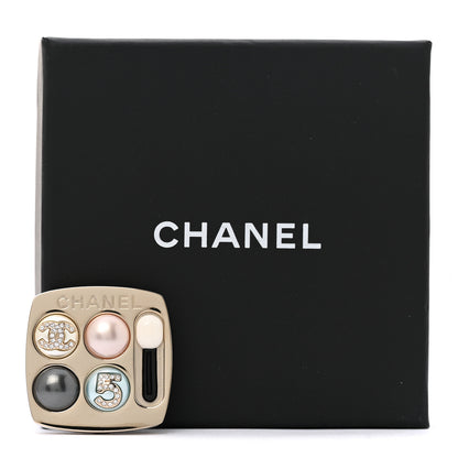 Chanel Pearl Resin Crystal CC No 5 Eyeshadow Brooch Gold Pearly 4 of 4