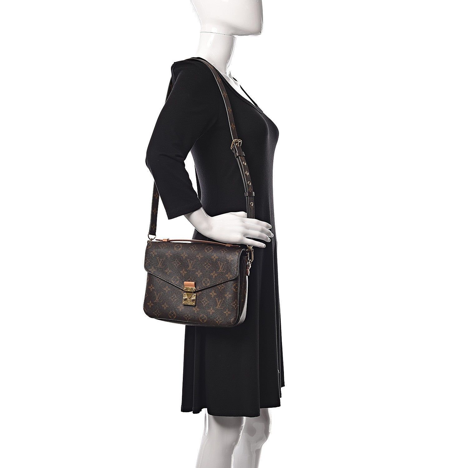 Louis Vuitton Monogram Pochette Metis 2 of 17