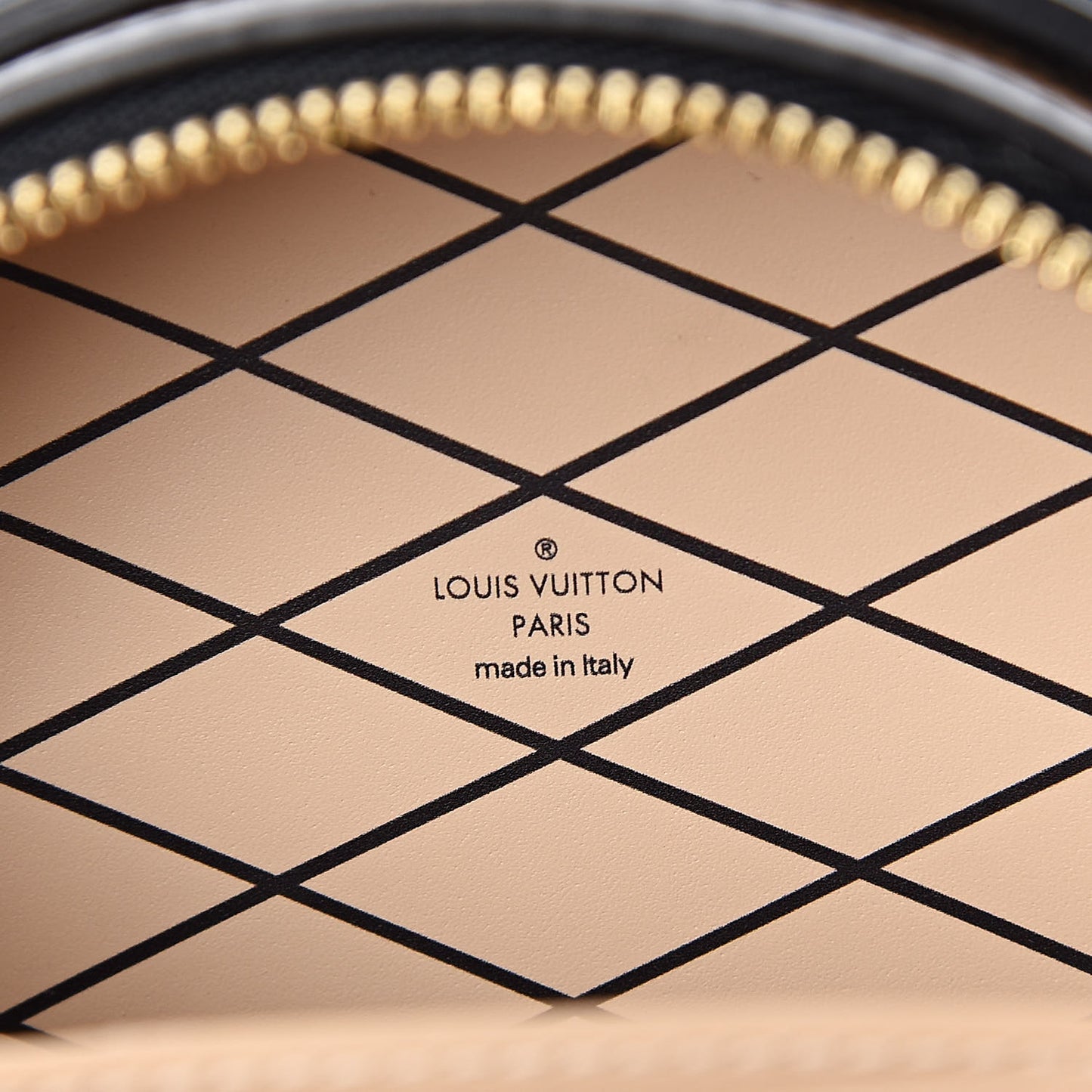 Reverse Monogram Mini Boite Chapeau