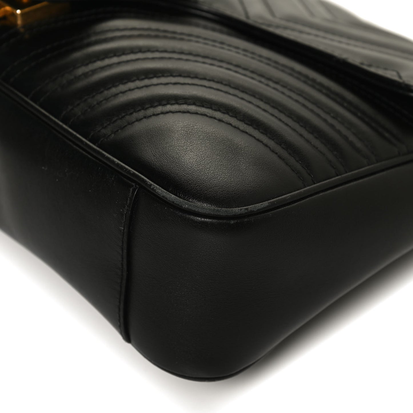 Calfskin Matelasse Medium GG Marmont Shoulder Bag Black