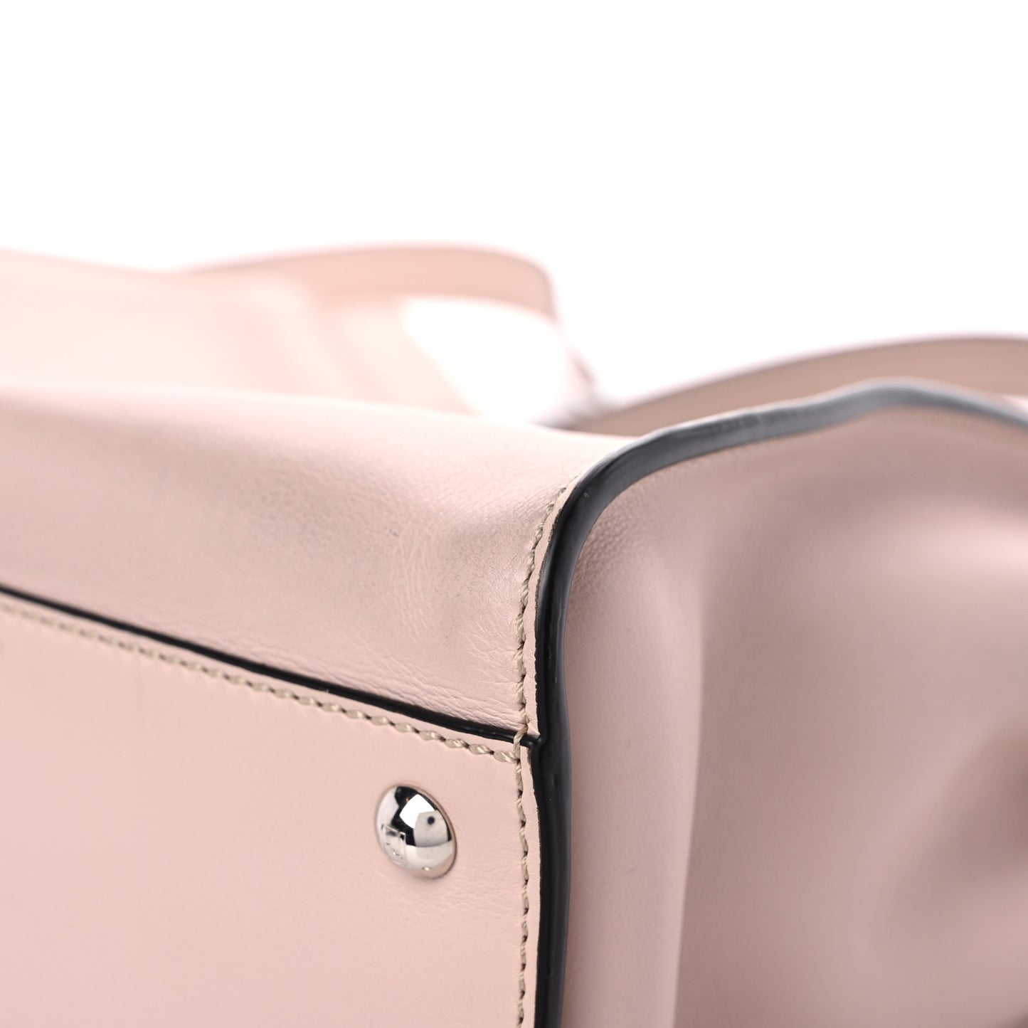 Vitello Seta Shiny Nappa Medium Peekaboo Iconic Satchel Soap Opale