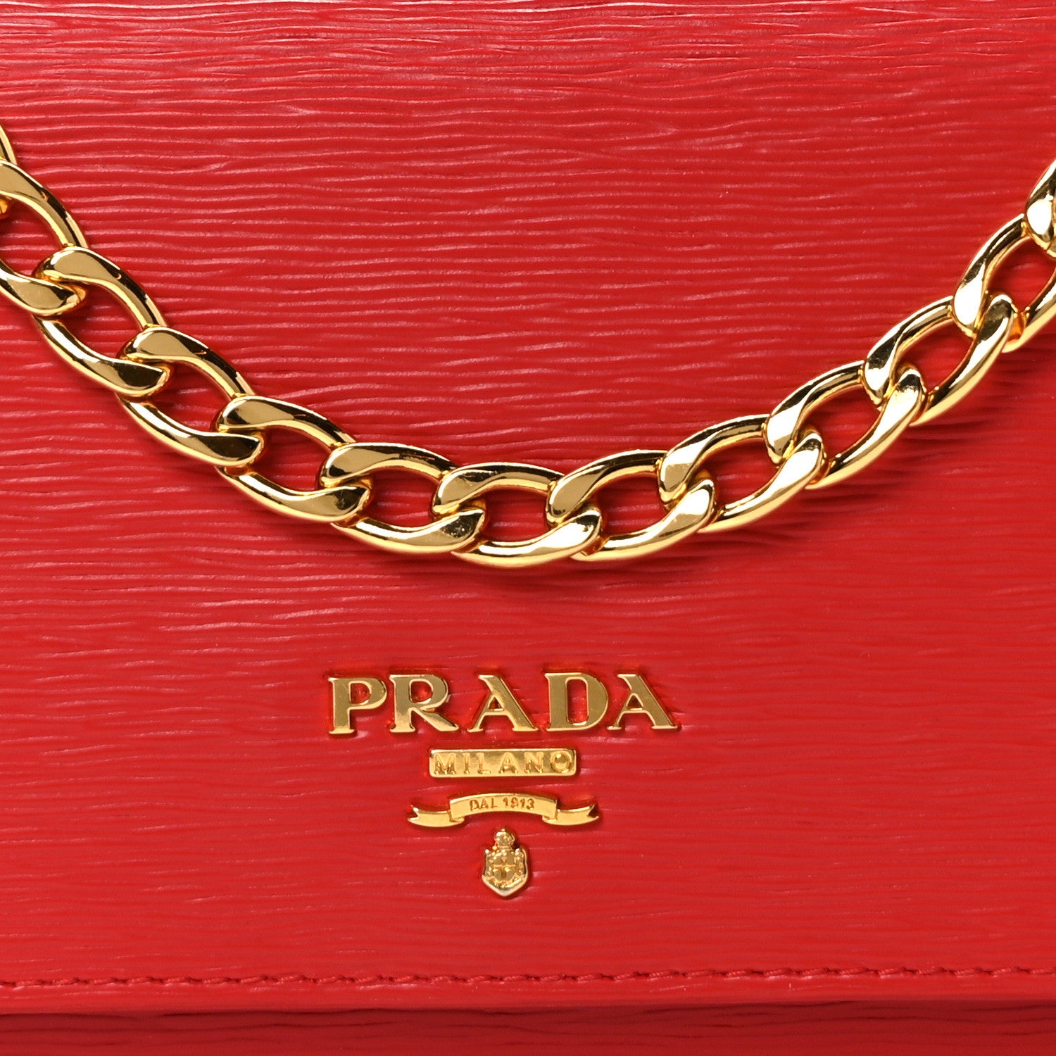 Prada Vitello Move Metal Oro Chain Wallet Lacca 7 of 9