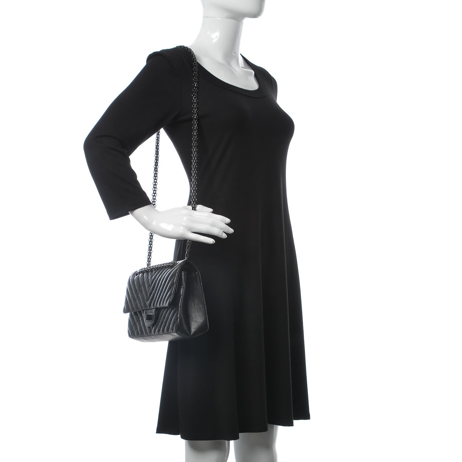 Chanel Aged Calfskin Chevron Quilted 2.55 Reissue 225 Flap So Black 3 of 11