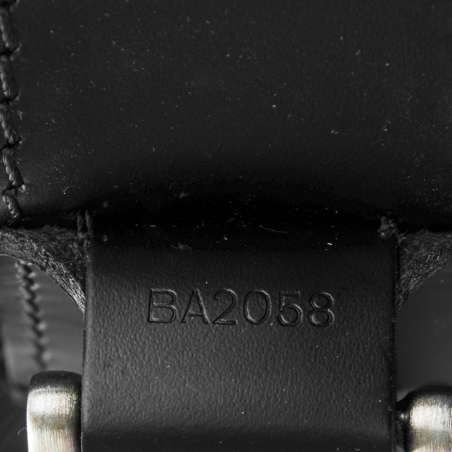 Louis Vuitton Taiga 3 Hanger Garment Carrier Ardoise 8 of 8