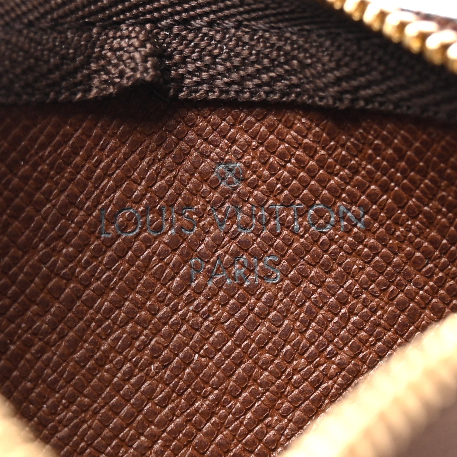 Louis Vuitton Monogram Key Pouch 6 of 7