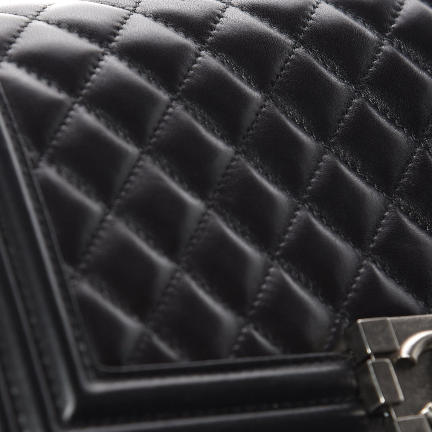 Lambskin Quilted Medium Boy Flap Black