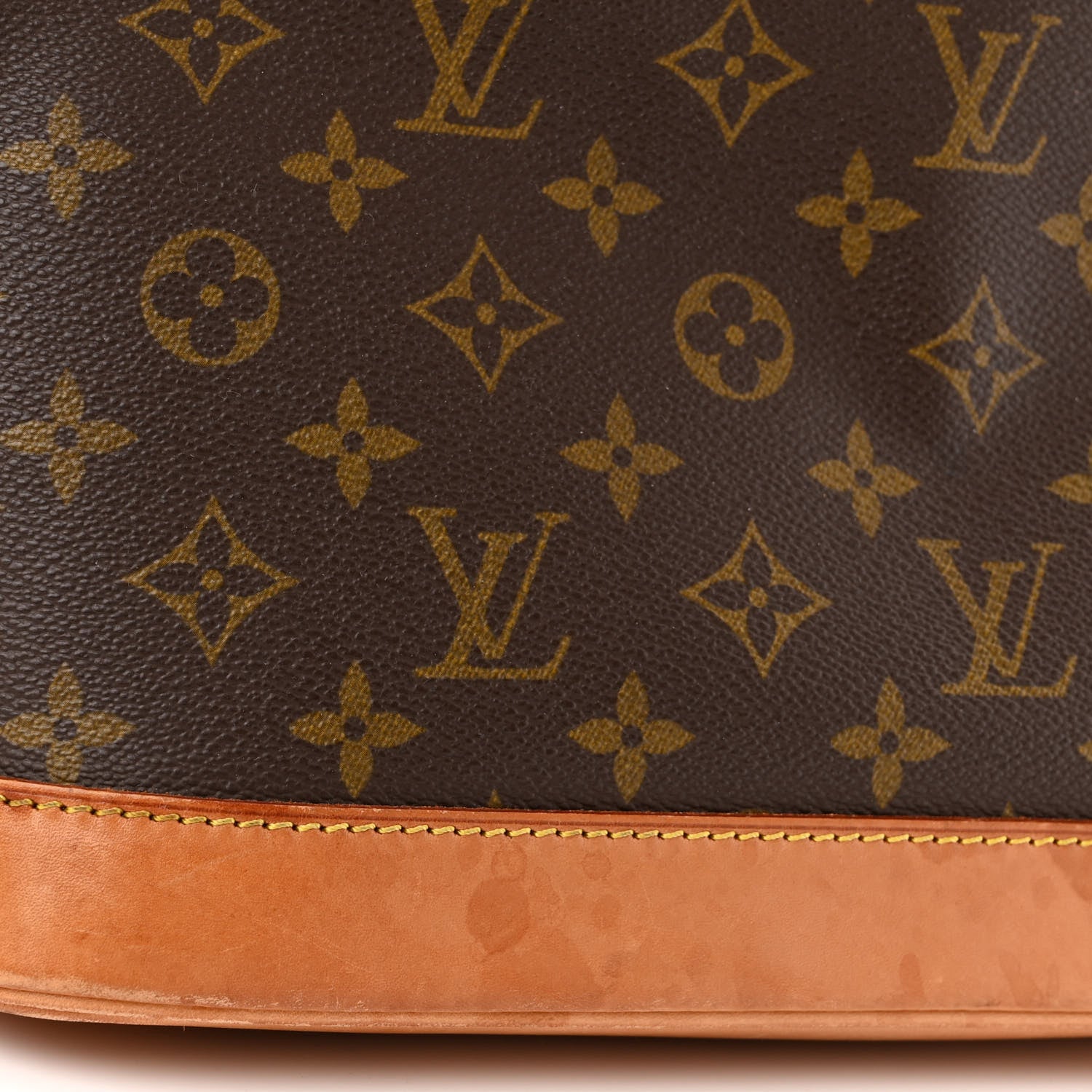 Louis Vuitton Monogram Alma MM 12 of 13