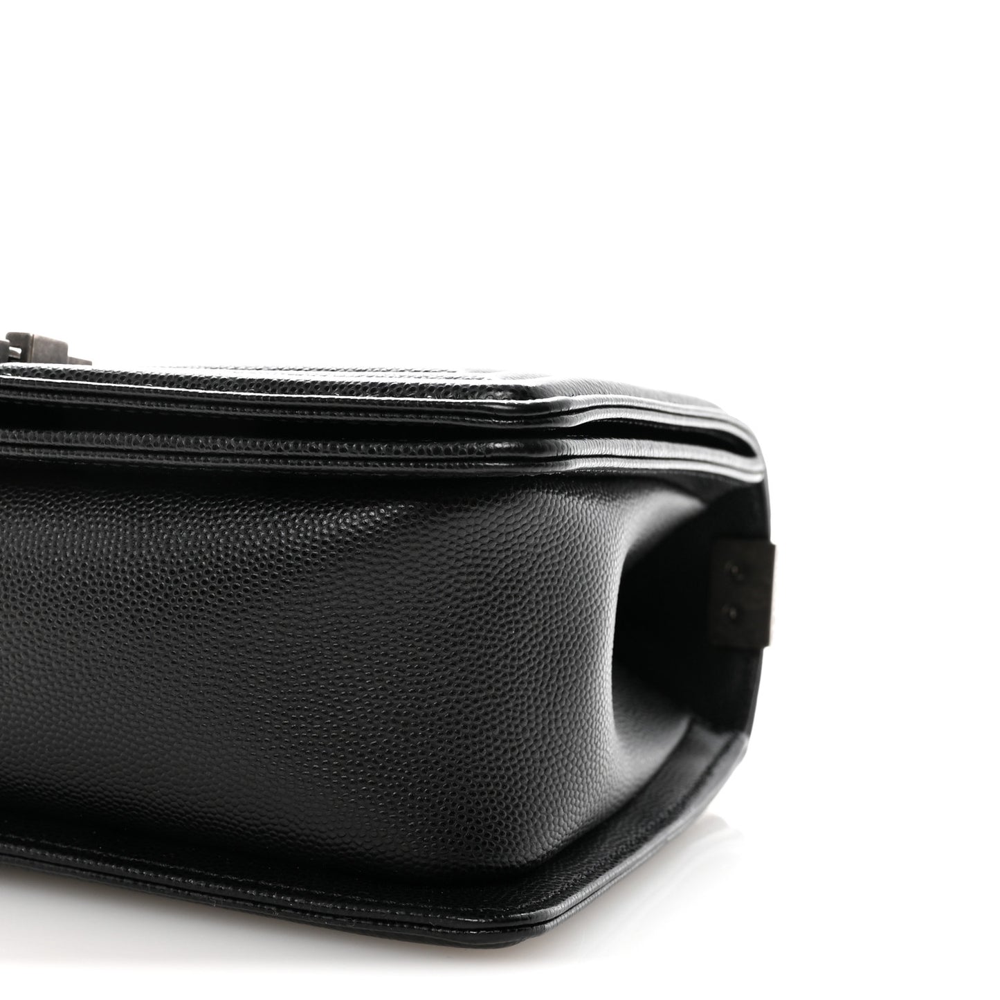 Caviar Quilted Medium Boy Flap Black