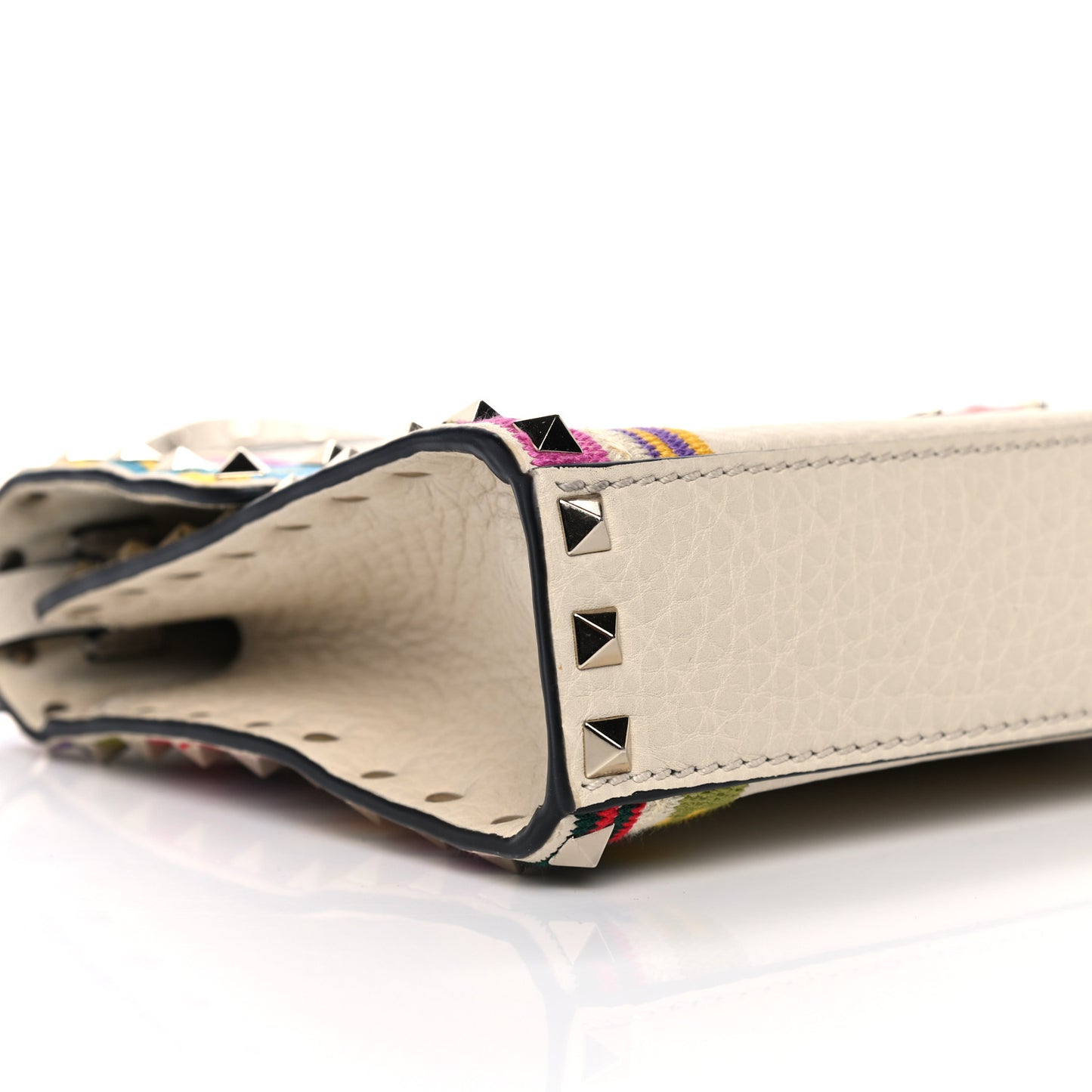Pebbled Calfskin Embroidered Medium Rockstud Flip Lock Crossbody Bag Ivory