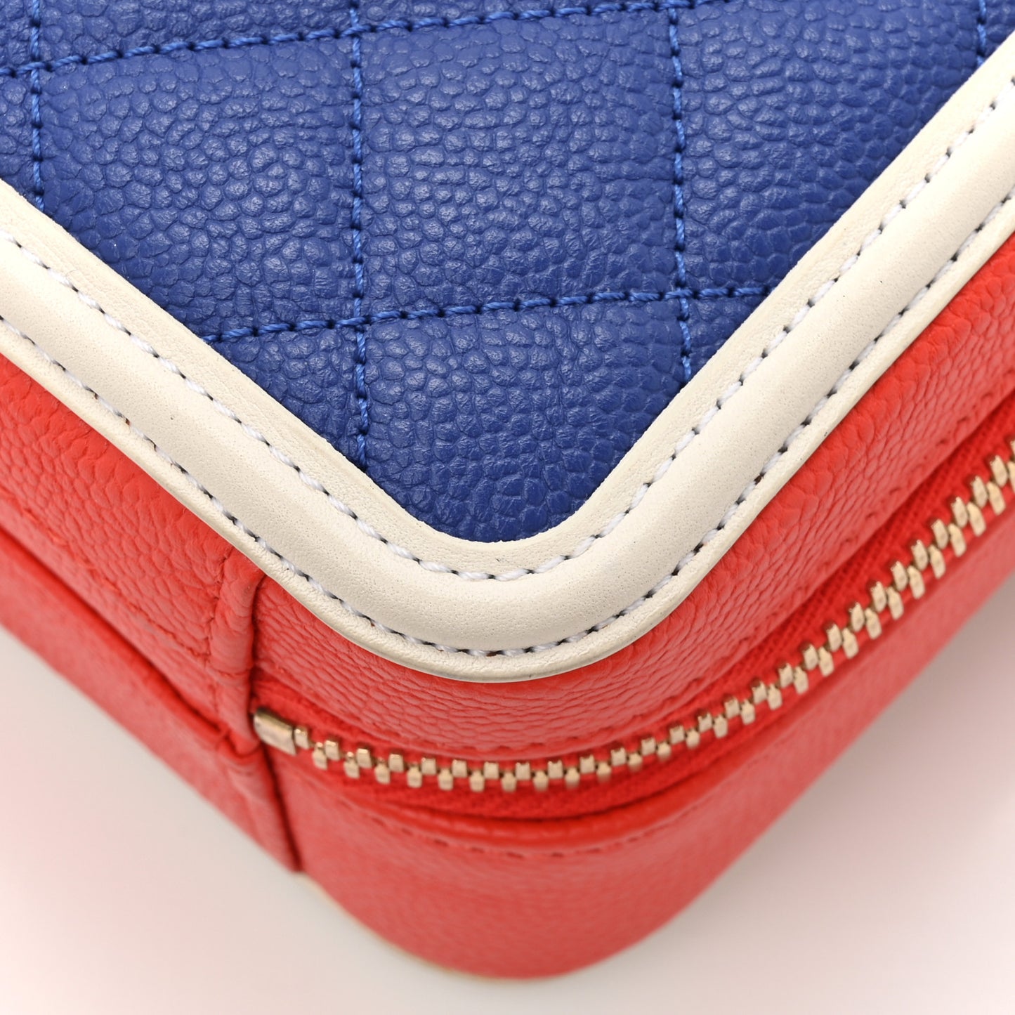 Caviar Quilted Small CC Filigree Vanity Case Blue White Red