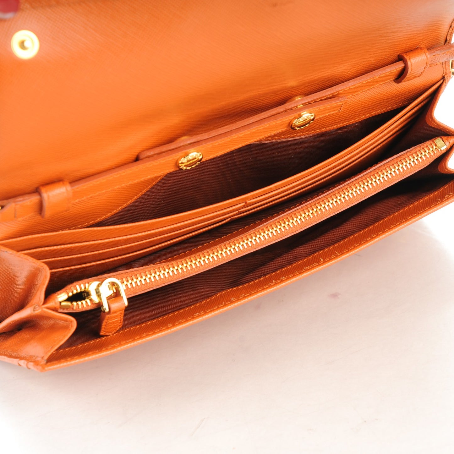 Saffiano Metal Oro Chain Wallet Papaya