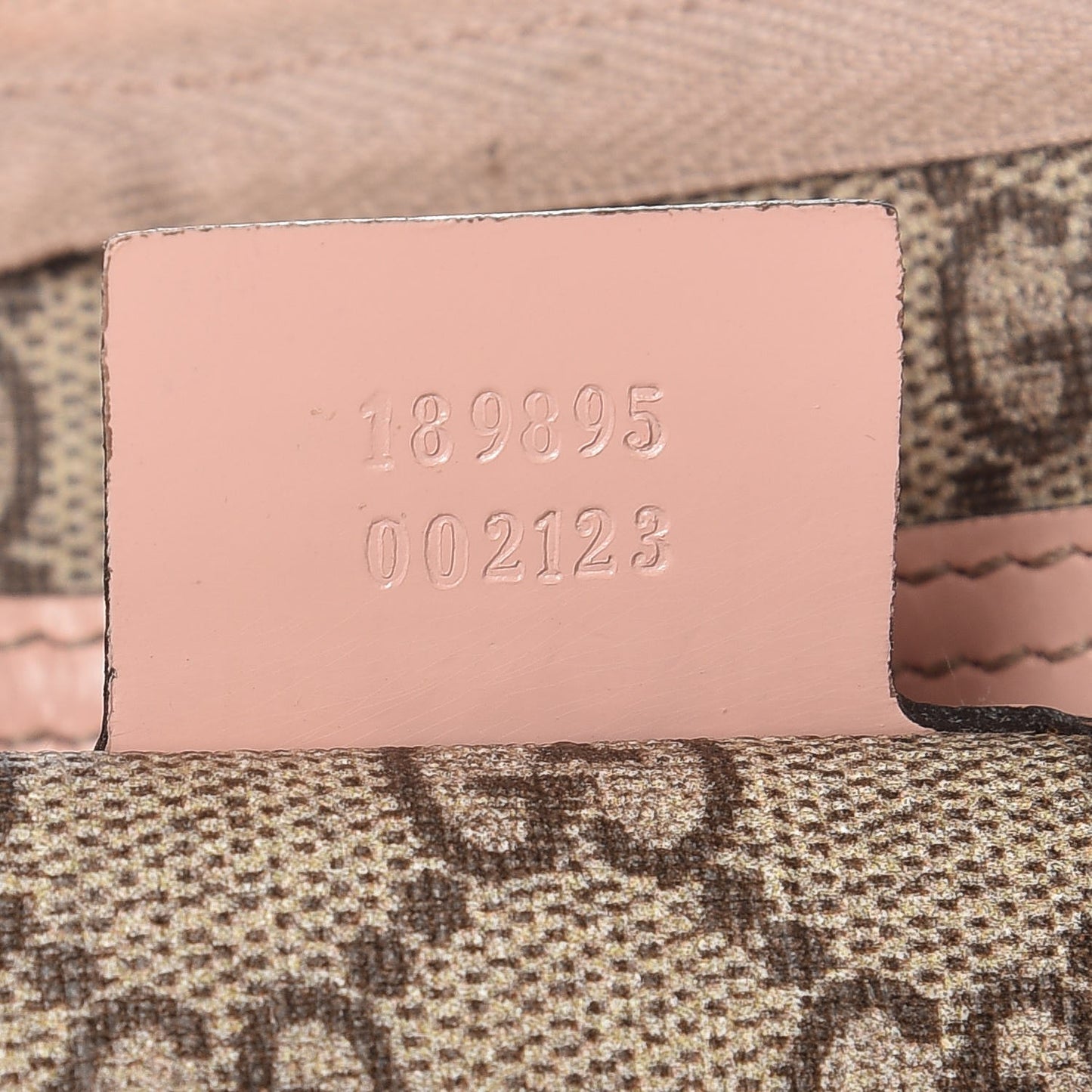 GG Plus Monogram Mermaid Medium Joy Boston Pink