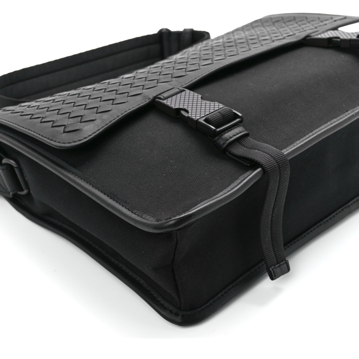 Bottega Veneta Canvas Calfskin Intrecciato Messenger Black 11 of 12