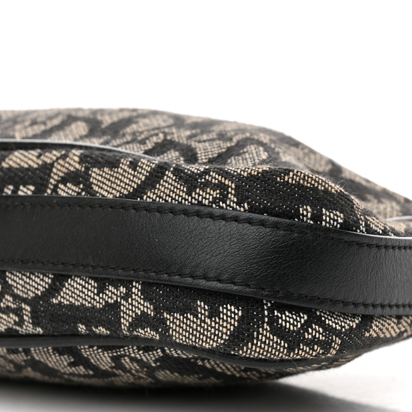 Monogram Shoulder Bag Pochette Black