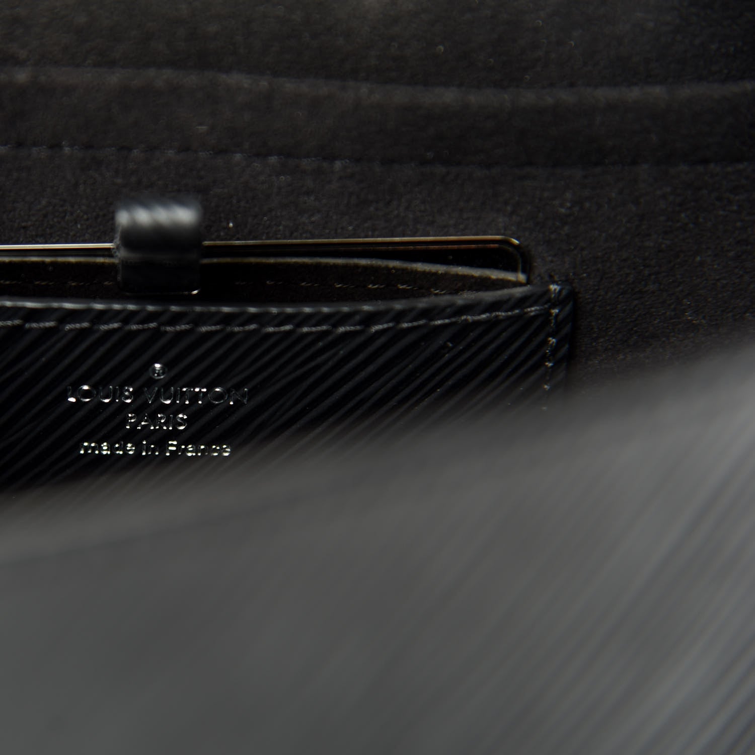 Louis Vuitton Epi Twist Shoulder Bag MM Black 9 of 10