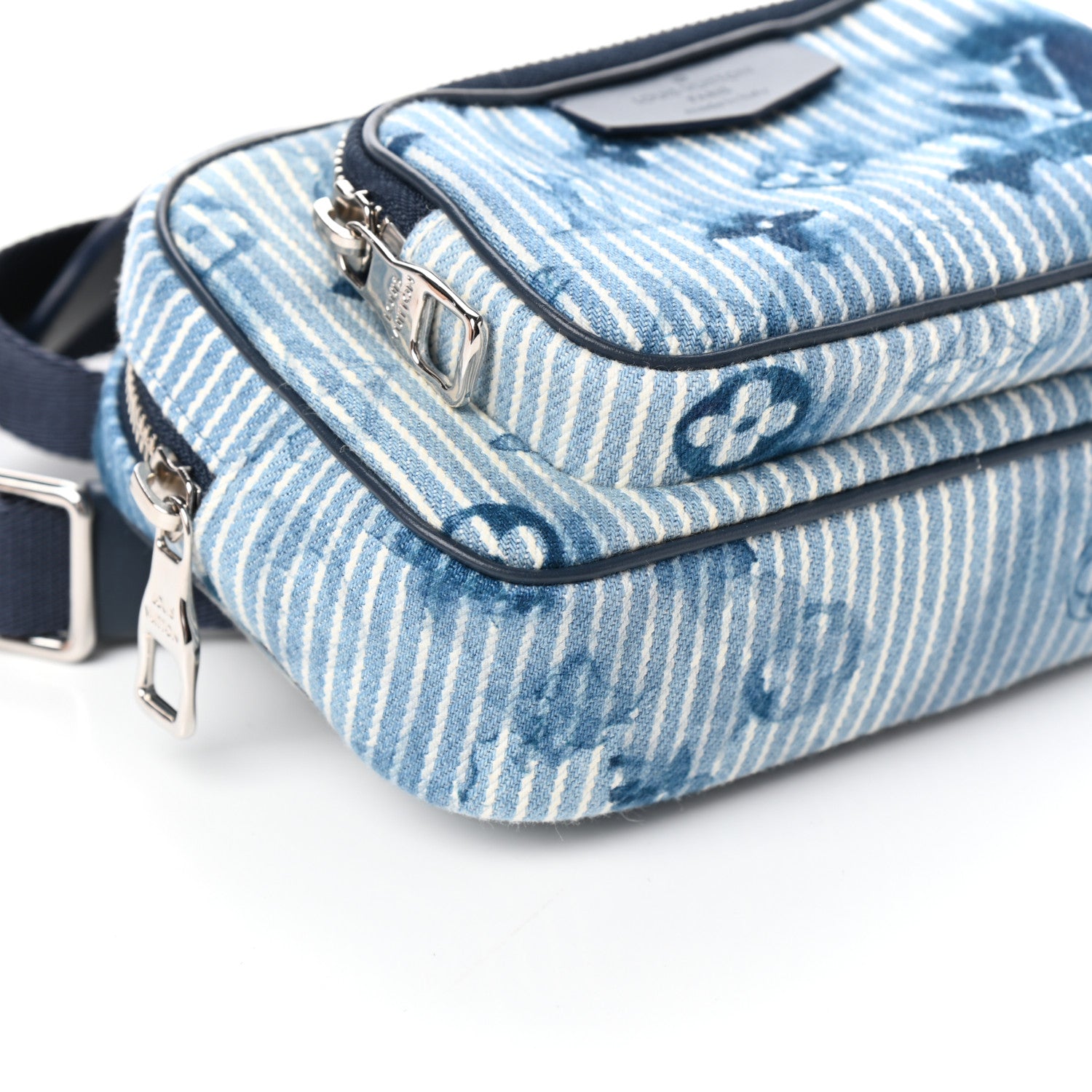 Louis Vuitton Hickory Stripes Denim Monogram Watercolor Outdoor Pouch Blue 8 of 9