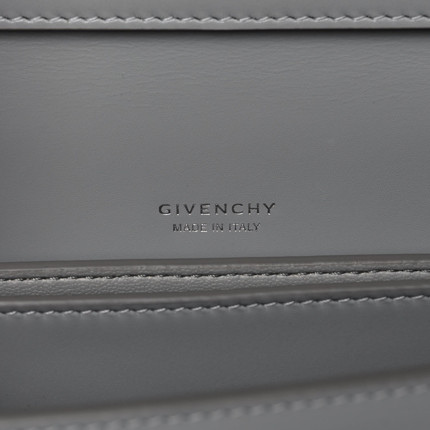 Givenchy Calfskin Medium 4G Chain Shoulder Bag Cloud Grey 6 of 10