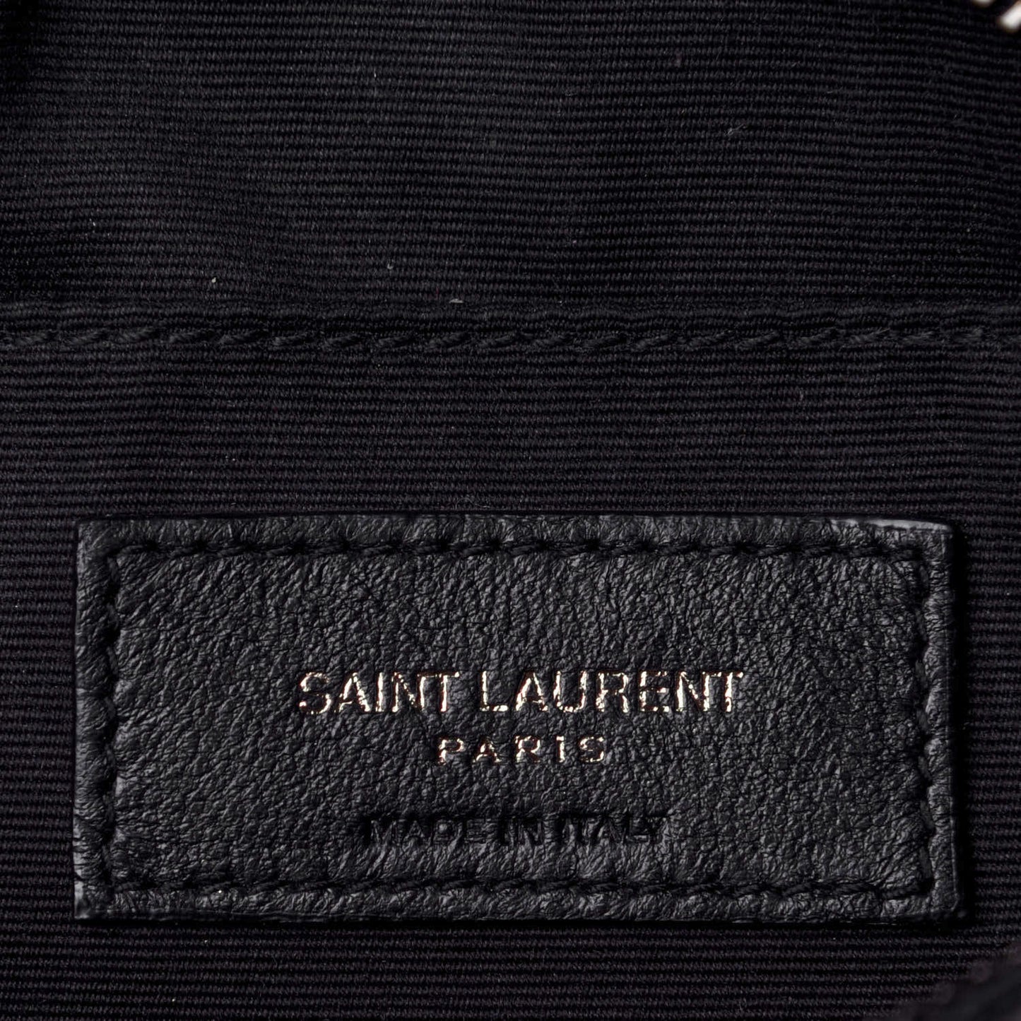 Calfskin Matelasse Chevron Round Vinyle Camera Bag Black