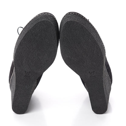 Louis Vuitton Suede Embossed Monogram Frosty Wedge Low Boots 37 Black 5 of 8