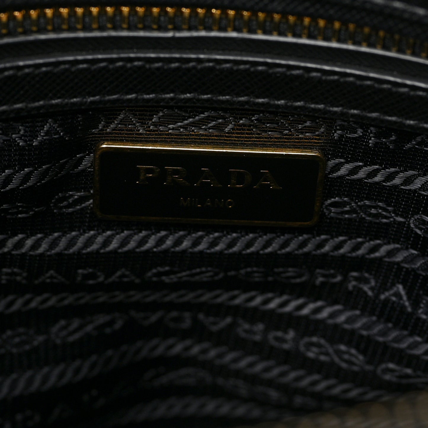 Saffiano Small Galleria Double Zip Tote Black