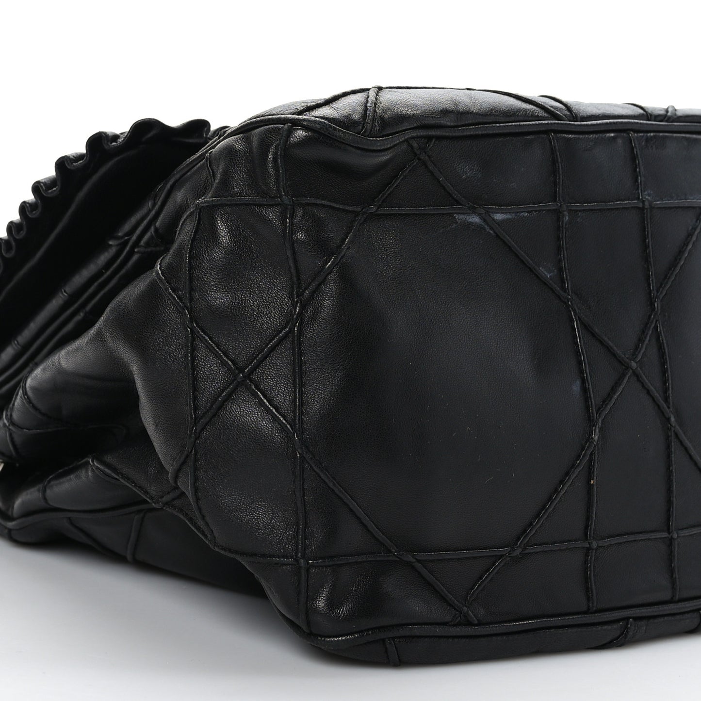 Lambskin Cannage Ruffle New Lock Flap Black