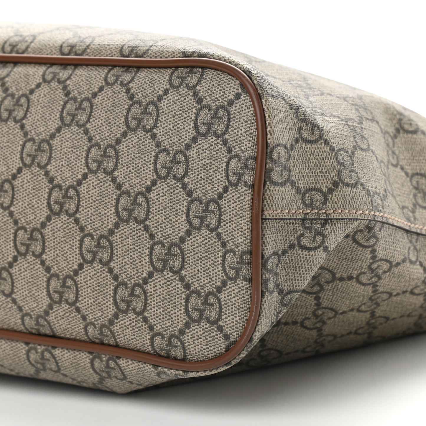 Soft GG Supreme Monogram Small Crossbody Tote Beige Cuir