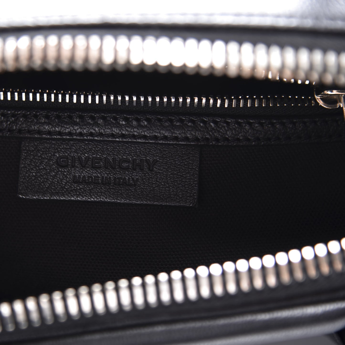 Sugar Goatskin Small Antigona Black