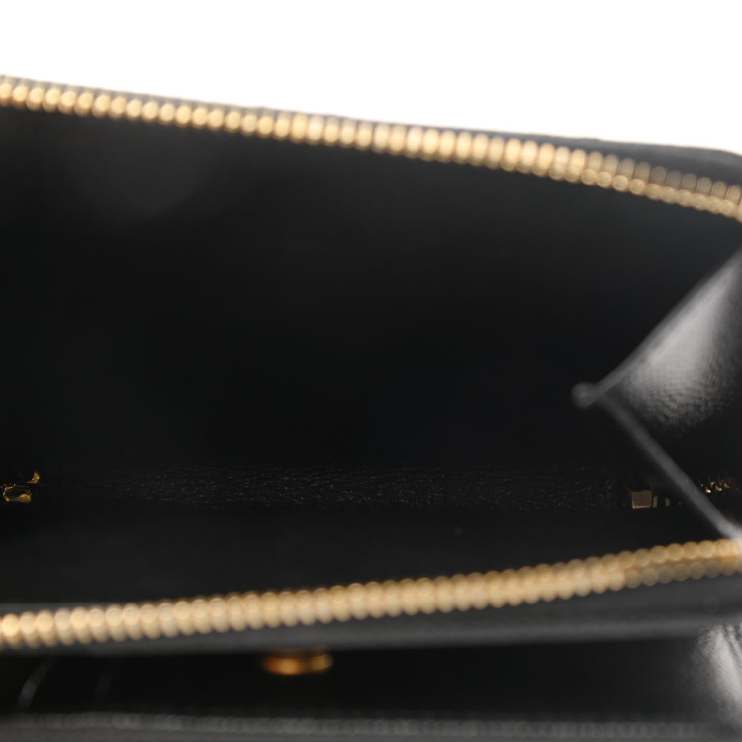 Saint Laurent Grain De Poudre Matelasse Chevron Monogram Compact Zip Around Wallet Black 6 of 8