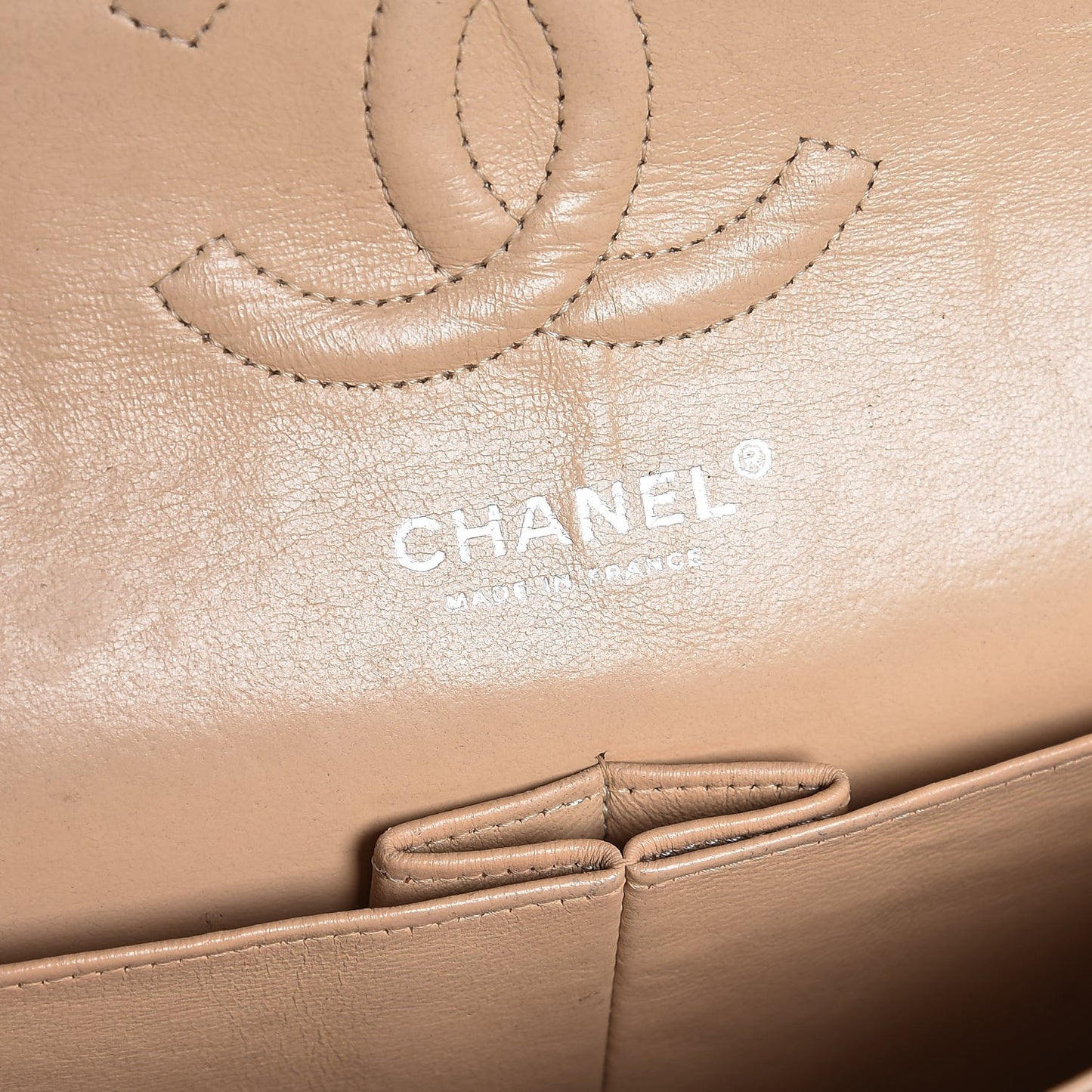 Caviar Quilted Medium Double Flap Beige Clair
