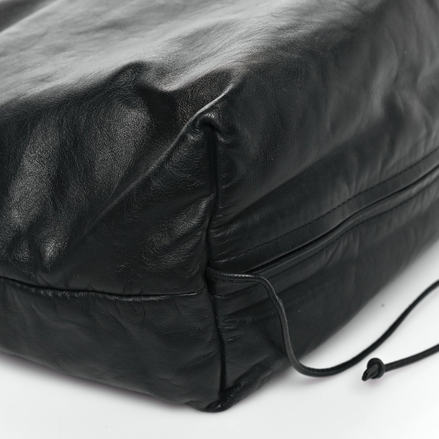 Calfskin Hidrology Shoulder Bag Black