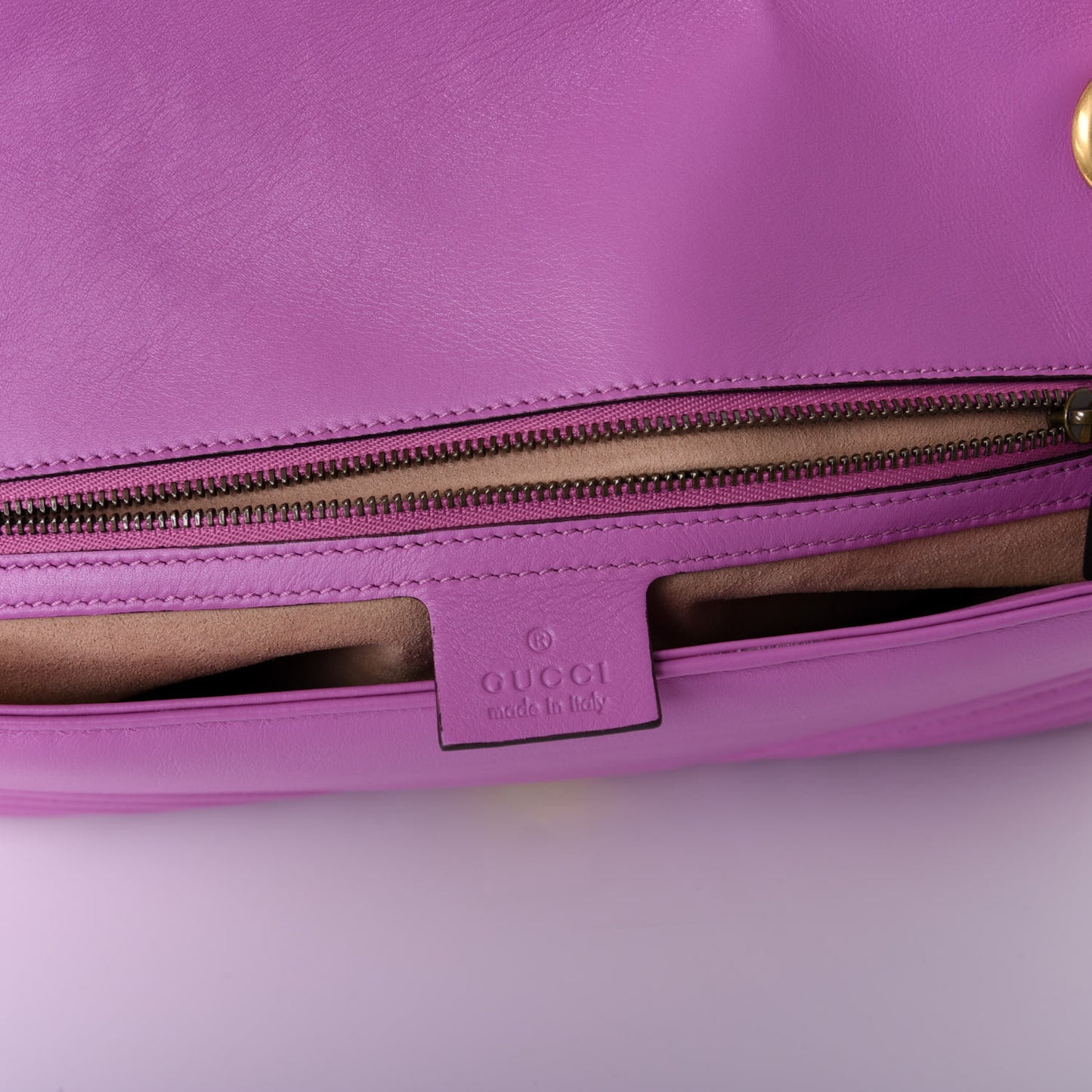 Calfskin Matelasse Medium GG Marmont Shoulder Bag Candy Mousse
