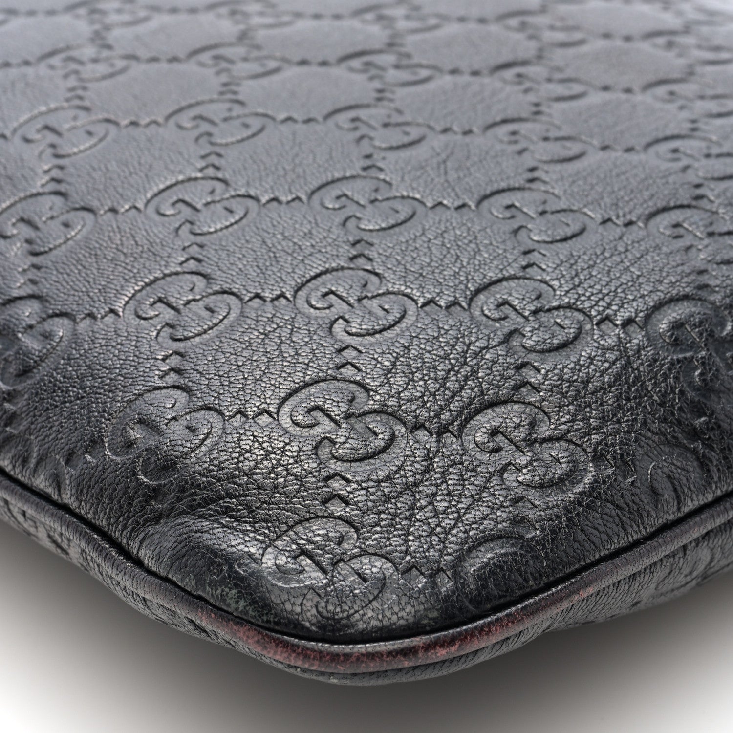 Gucci Guccissima Flat Messenger Bag Black 10 of 10